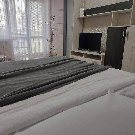 Апартаменти Молоді Lutskdoba Exterior foto