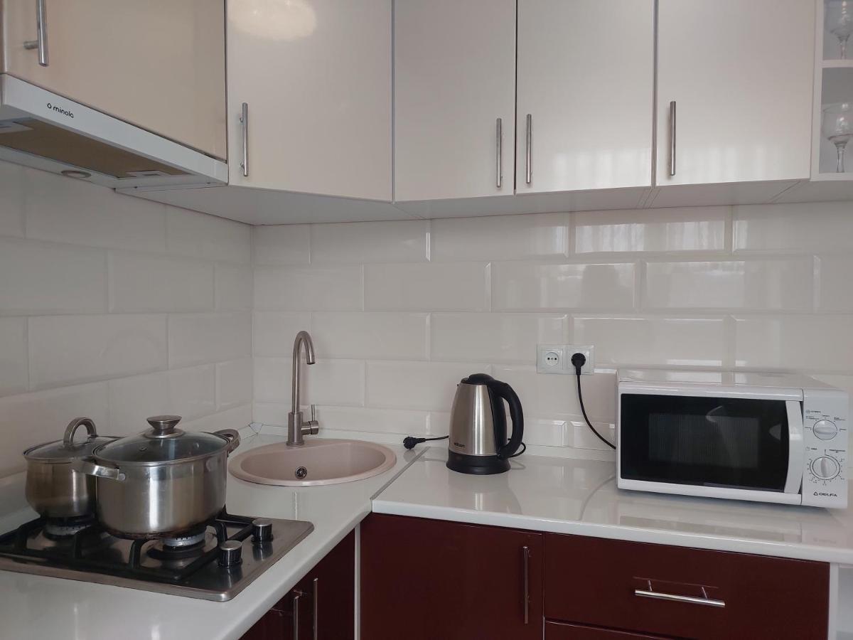 Апартаменти Молоді Lutskdoba Exterior foto
